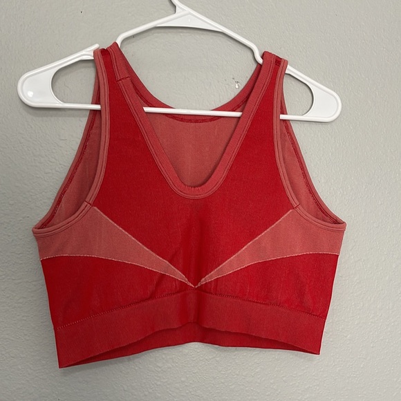 Gymshark Turbo seamless sports bra top - Picture 2 of 2